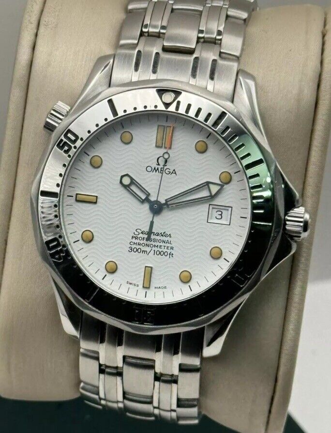 Omega Seamaster Professional Diver Watch 300 M Ref. 25322000 Boxed