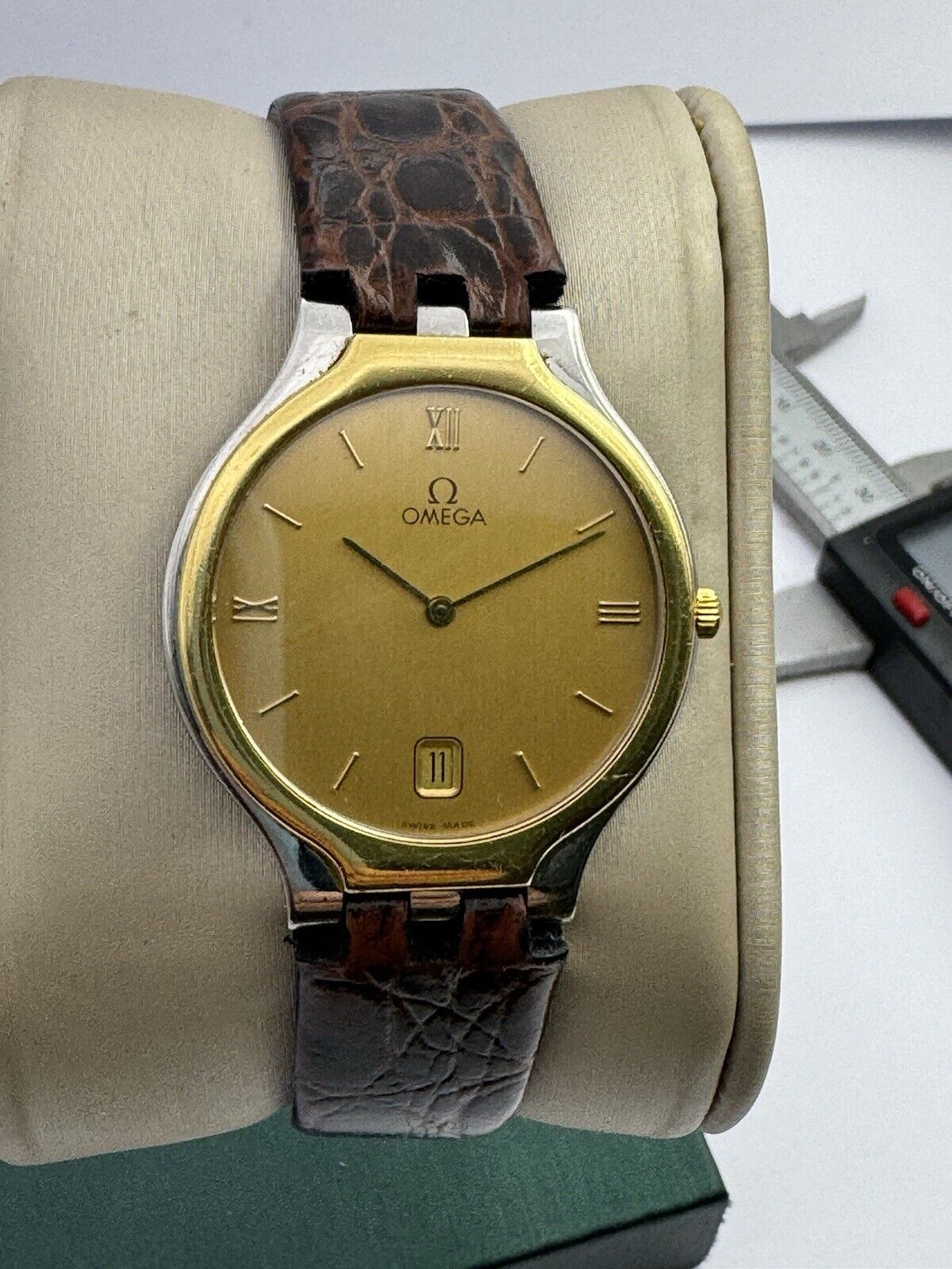 Omega De Ville Unisex Watch Symbol 18k Solid Gold Bezel