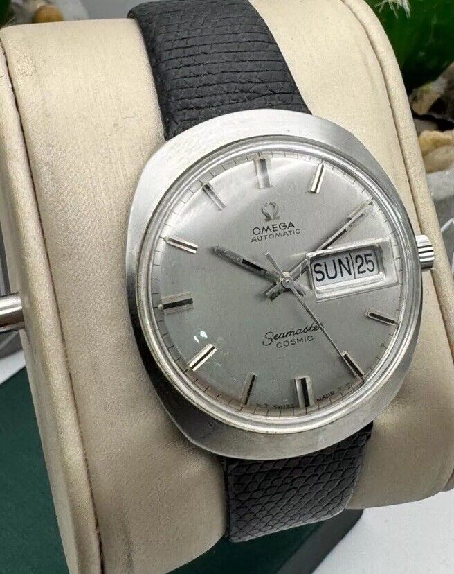 Omega Seamaster Cosmic Day & Date Watch 166.035 Circa 1969