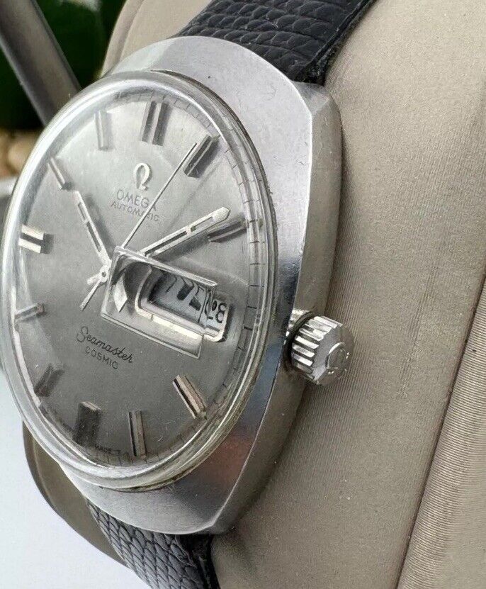 Omega Seamaster Cosmic Day & Date Watch 166.035 Circa 1969