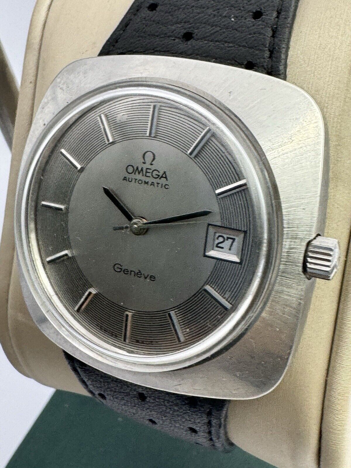 Omega Geneve Dynamic Calibre 565 Music Disc Dial Over Size Mens Watch