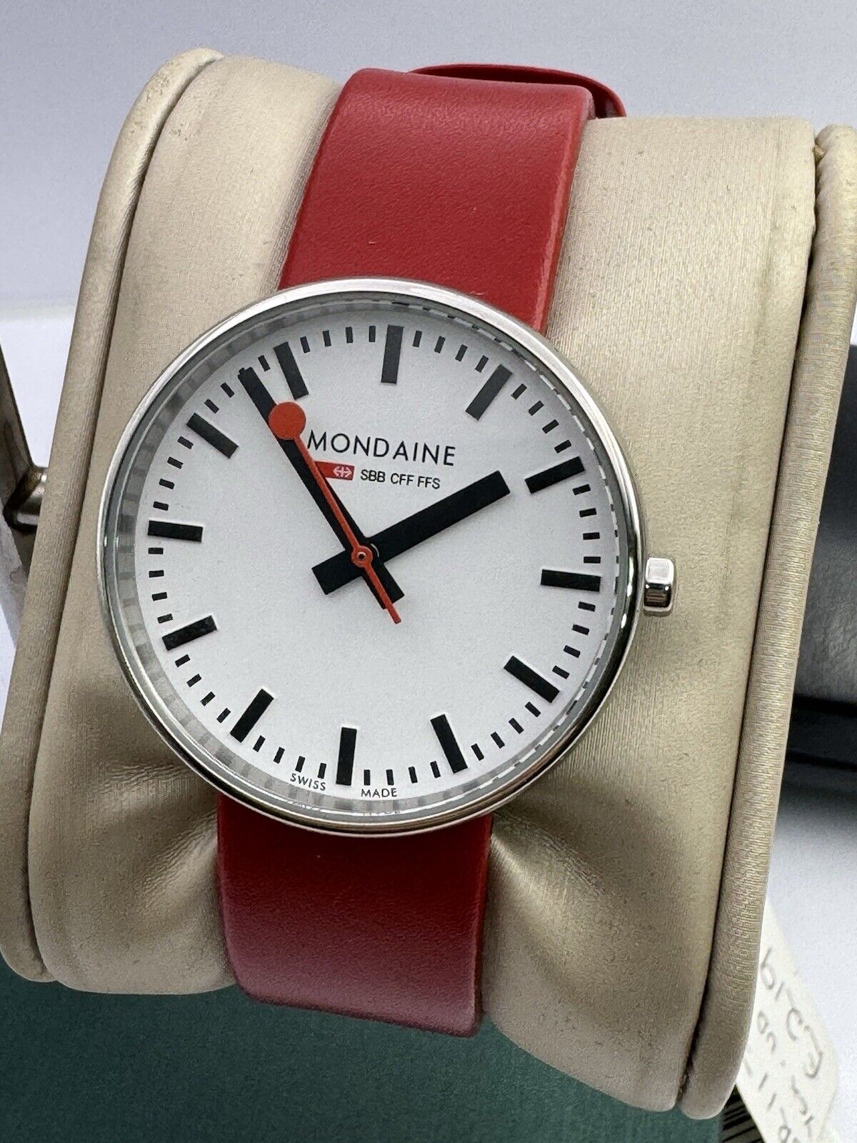 Original Mondaine 3511B Mini Giant BackLight Quartz Watch Unisex Swiss Made New