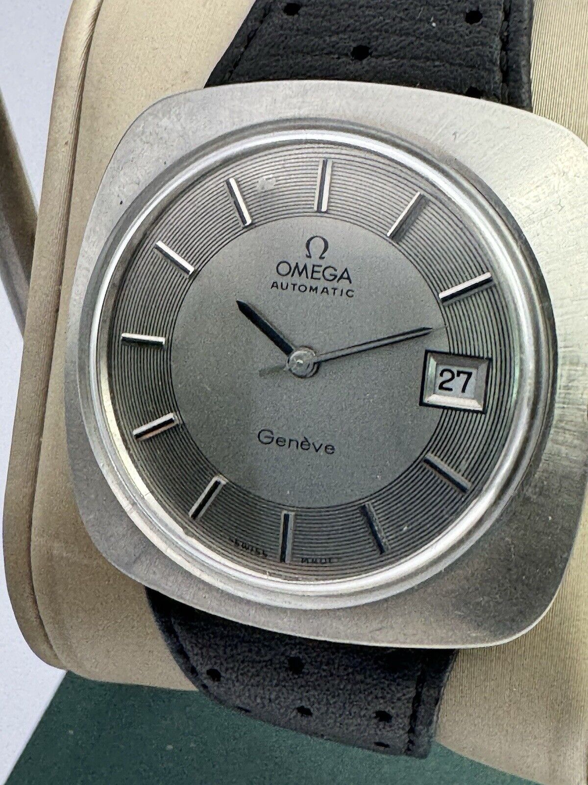 Omega Geneve Dynamic Calibre 565 Music Disc Dial Over Size Mens Watch