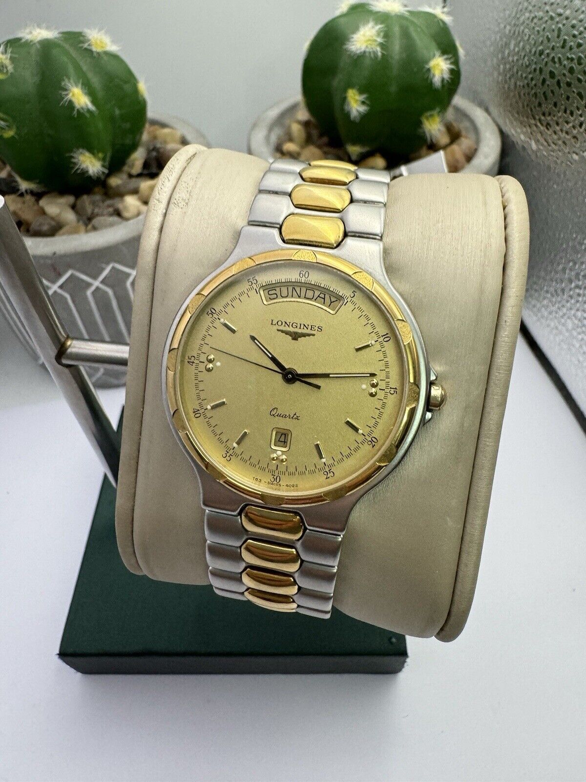 Rare Vintage Longines Conquest Daydate Mens Watch