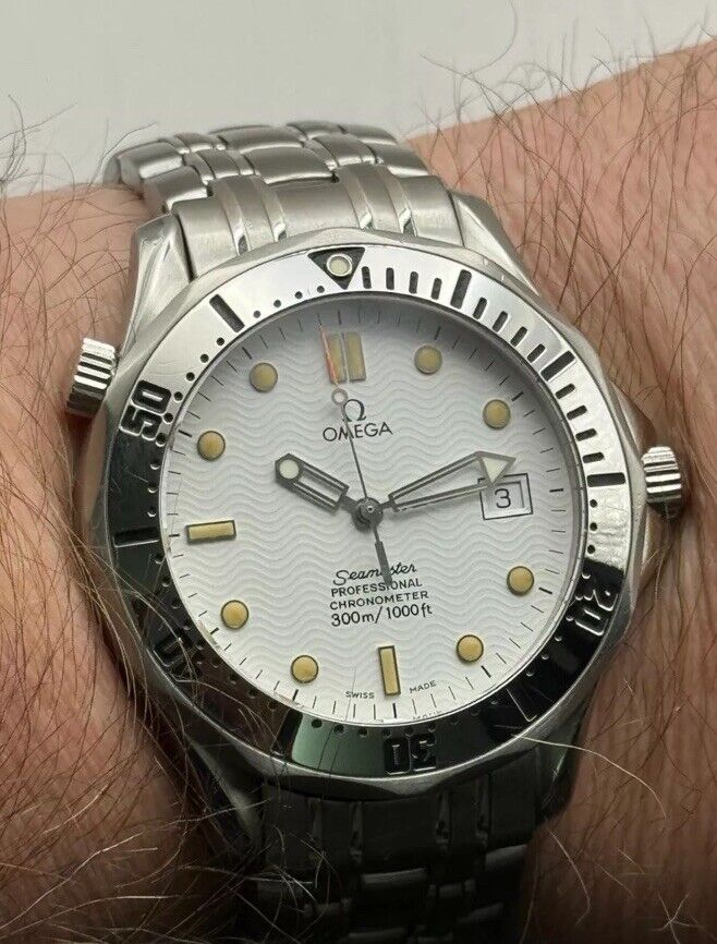 Omega Seamaster Professional Diver Watch 300 M Ref. 25322000 Boxed