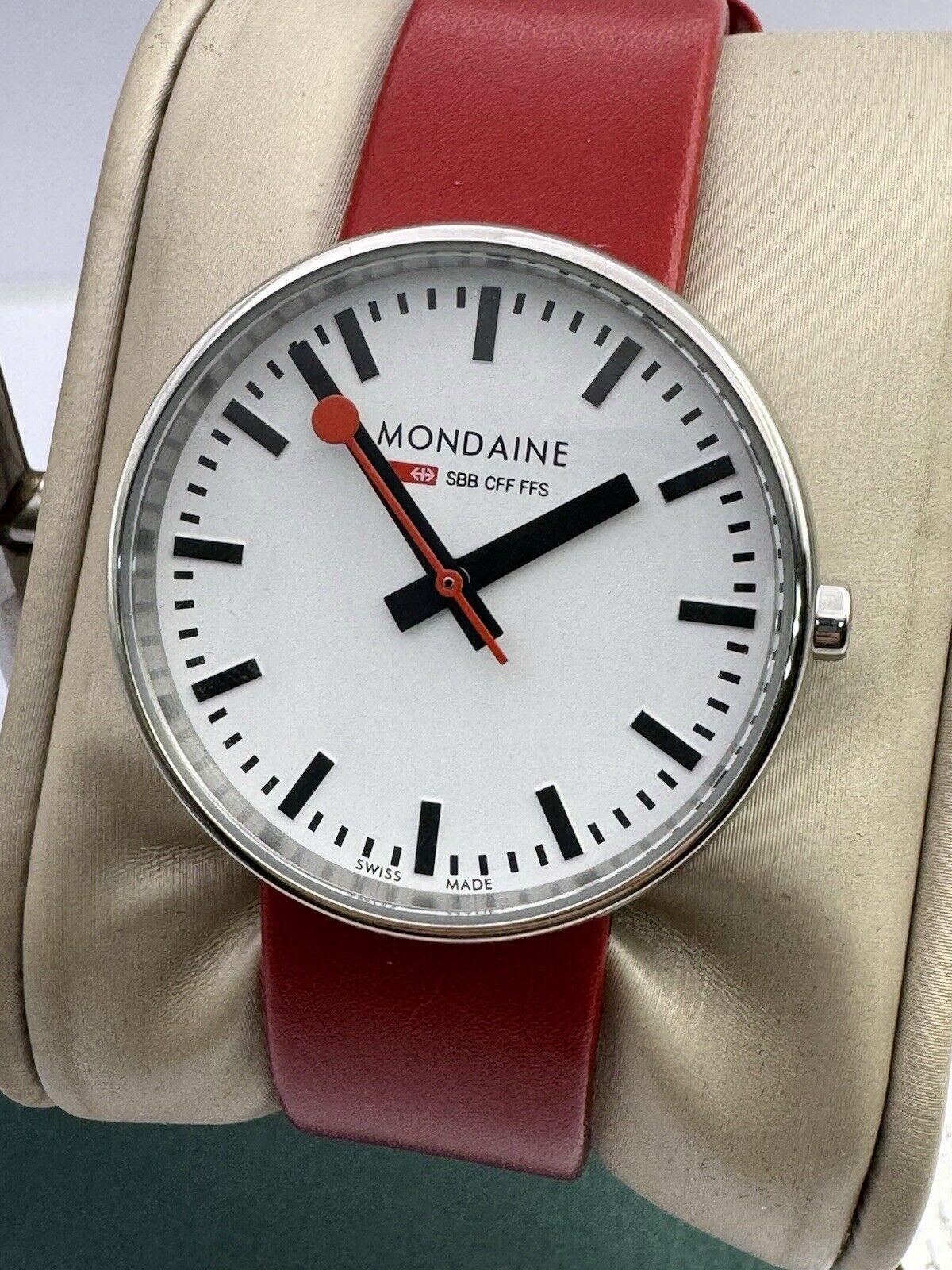 Original Mondaine 3511B Mini Giant BackLight Quartz Watch Unisex Swiss Made New