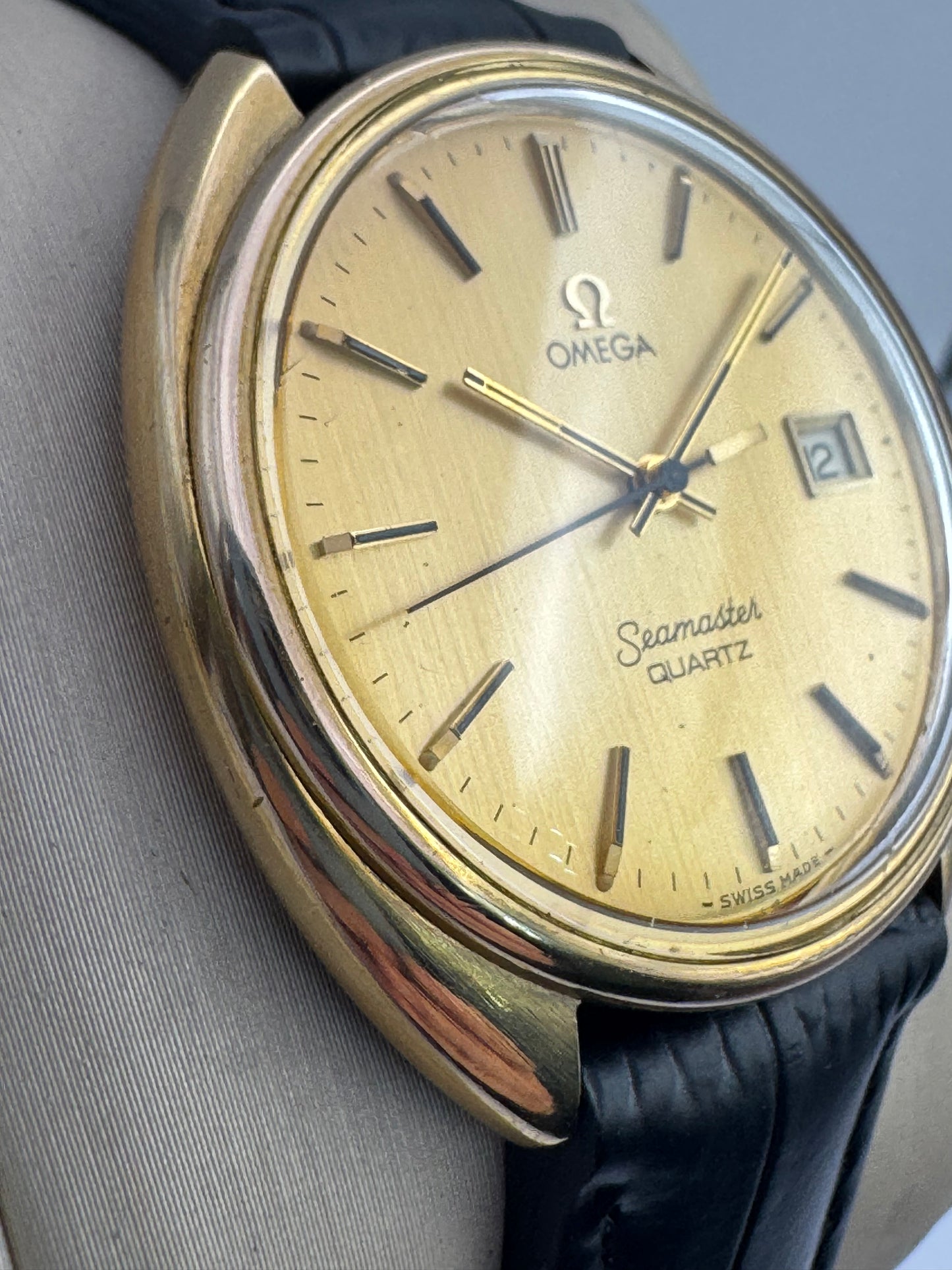Vintage Omega Seamaster C Shape Case Stunning Watch 1977